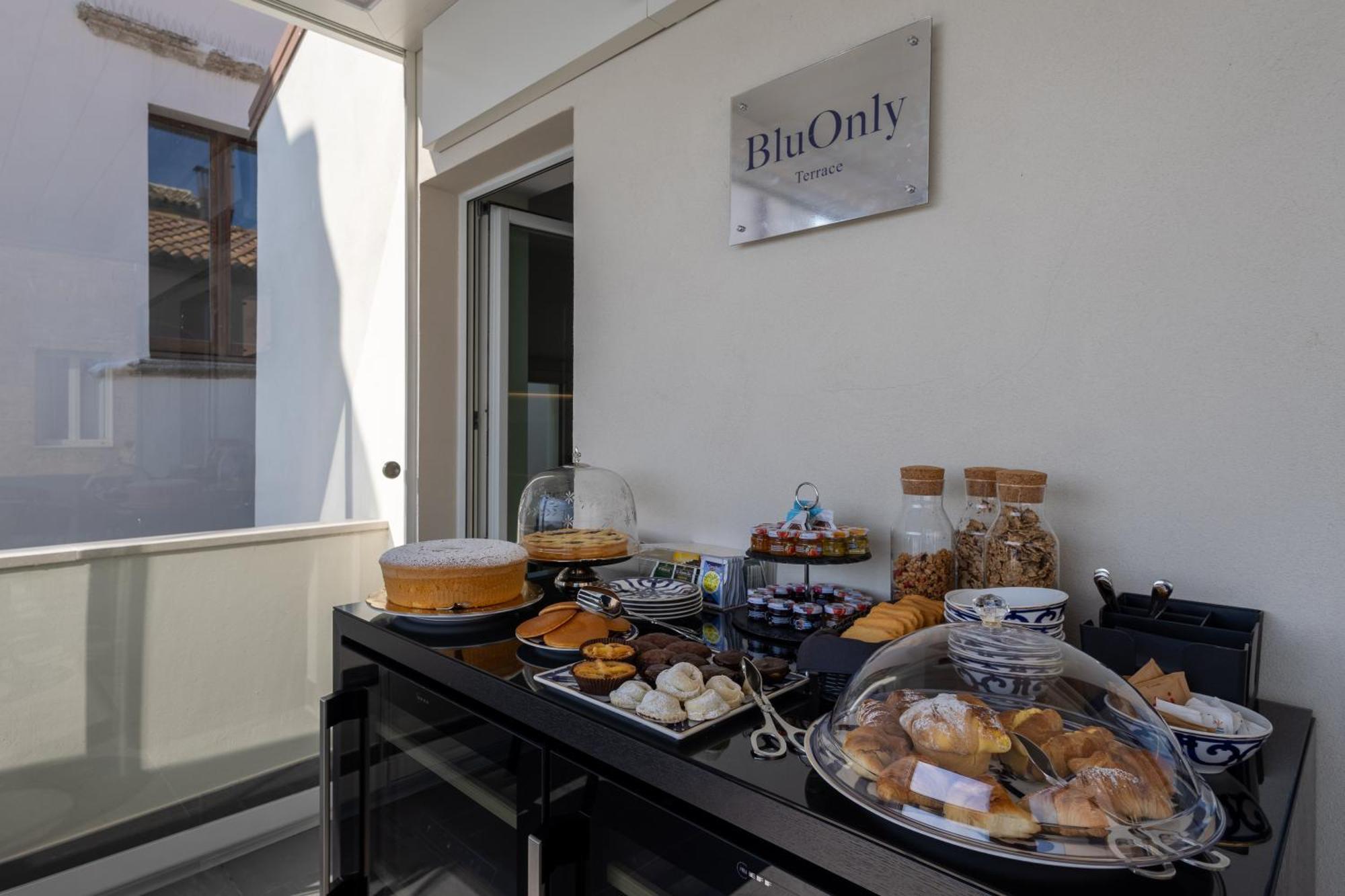Bluonly Boutique B&B Vasto Bagian luar foto
